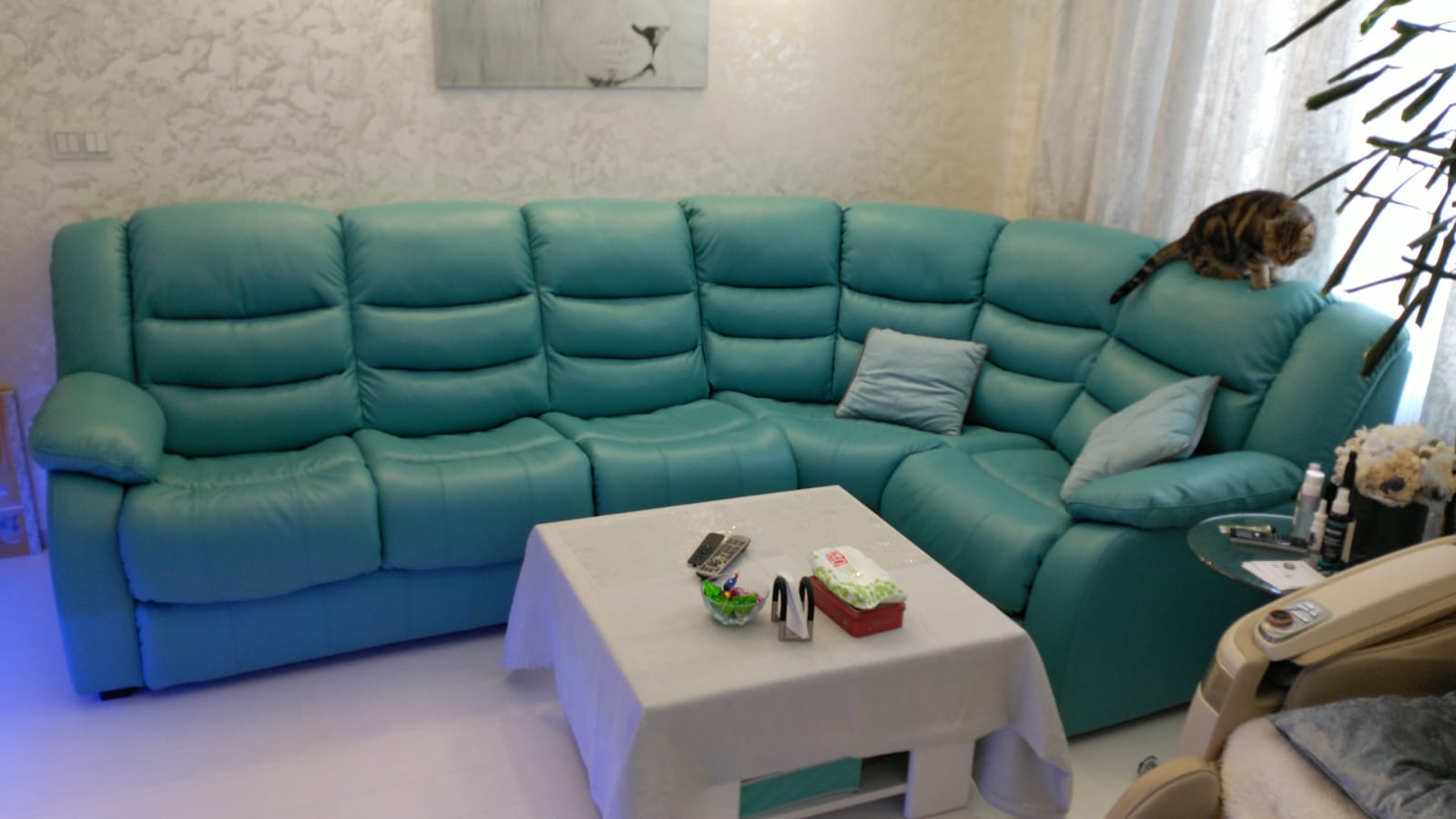 Перетяжка дивана на дому. Марчуги